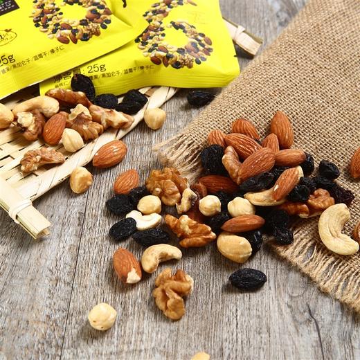 沃隆  每日坚果 休闲零食 年货礼盒 学生款 （25g*30包 ）750g/盒 送礼零食大礼包礼盒 商品图7