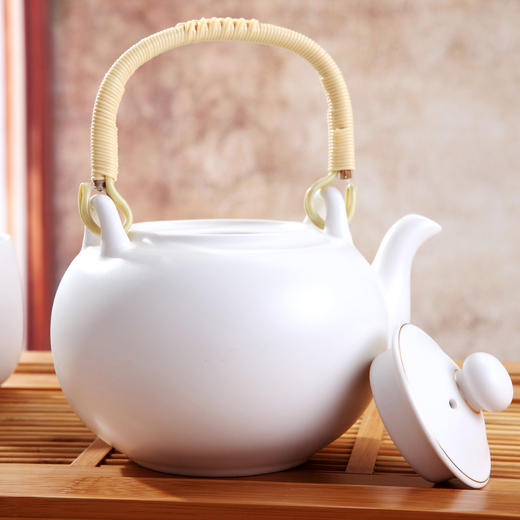 「大唐红」富贵牡丹双耳壶