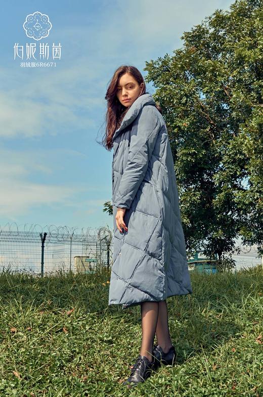 蓝色-羽绒服6R6671---海上阴影--《画尽世界光影，只为挚爱的女人》 商品图2