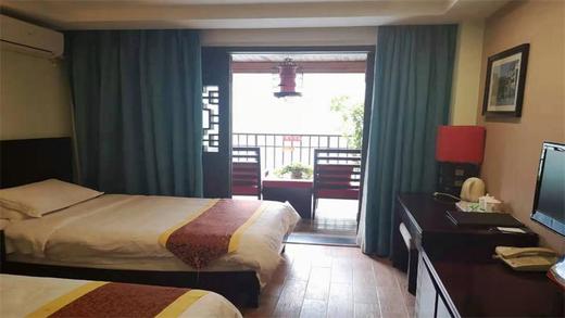 龚仁江景标间江景标间+双早 商品图0