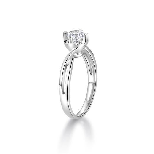 拥爱系列白色18K金钻石单镶钻戒DR1110 商品图2