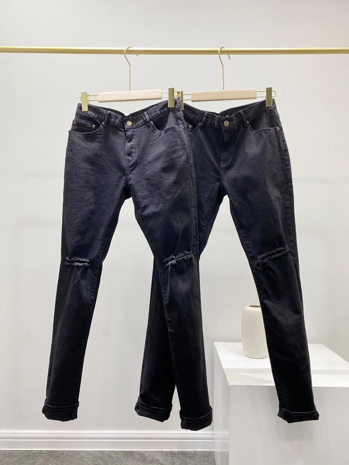 比伯侃爷gd追捧款slp经典刀割破洞黑魂弹力修身牛仔裤