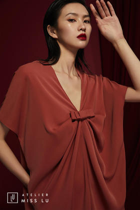 AtelierMissLu /Martin-肉桂橘V领蝴蝶结褶皱连身裙