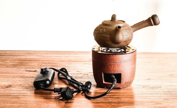 炭电双用款:单用炭款:潮州工夫茶中用于烧火的风炉,又被称为"潮汕炉"