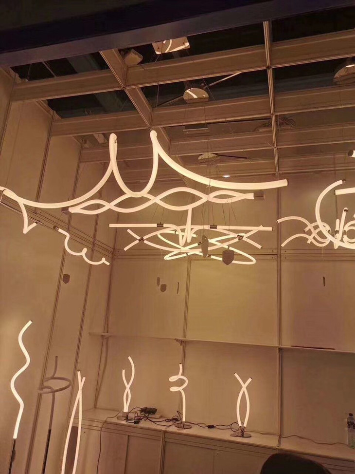 造型发光灯带运费自理