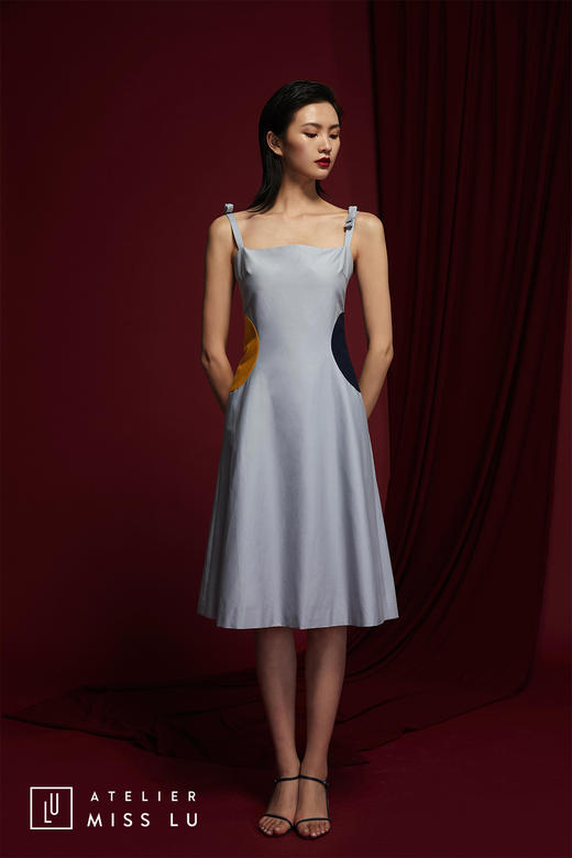 AtelierMissLu /Justo-拼色不对称蝴蝶结吊带连衣裙 商品图4