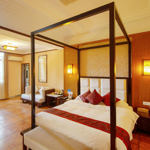 【唐宫四合院】皇家SPA酒店 带庭院私家温泉池四房一厅套房（海棠汤/莲花汤/桂花汤） 商品图4