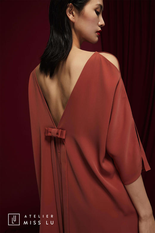 AtelierMissLu /Munoz-肉桂橘V领露背连身裙 商品图3