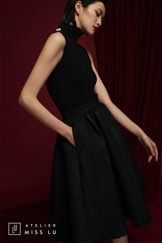 AtelierMissLu /Paz-黑色肌理褶皱半裙 商品图2