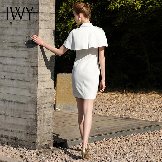 IWY/斗篷披肩白色连衣裙202080Q1 商品图1