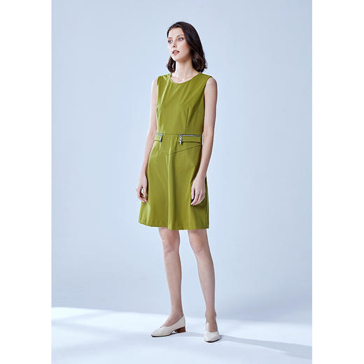 VIMAGE纬漫纪旗舰店商场同款夏季无袖高腰修身A字连衣裙短裙V707326 商品图2