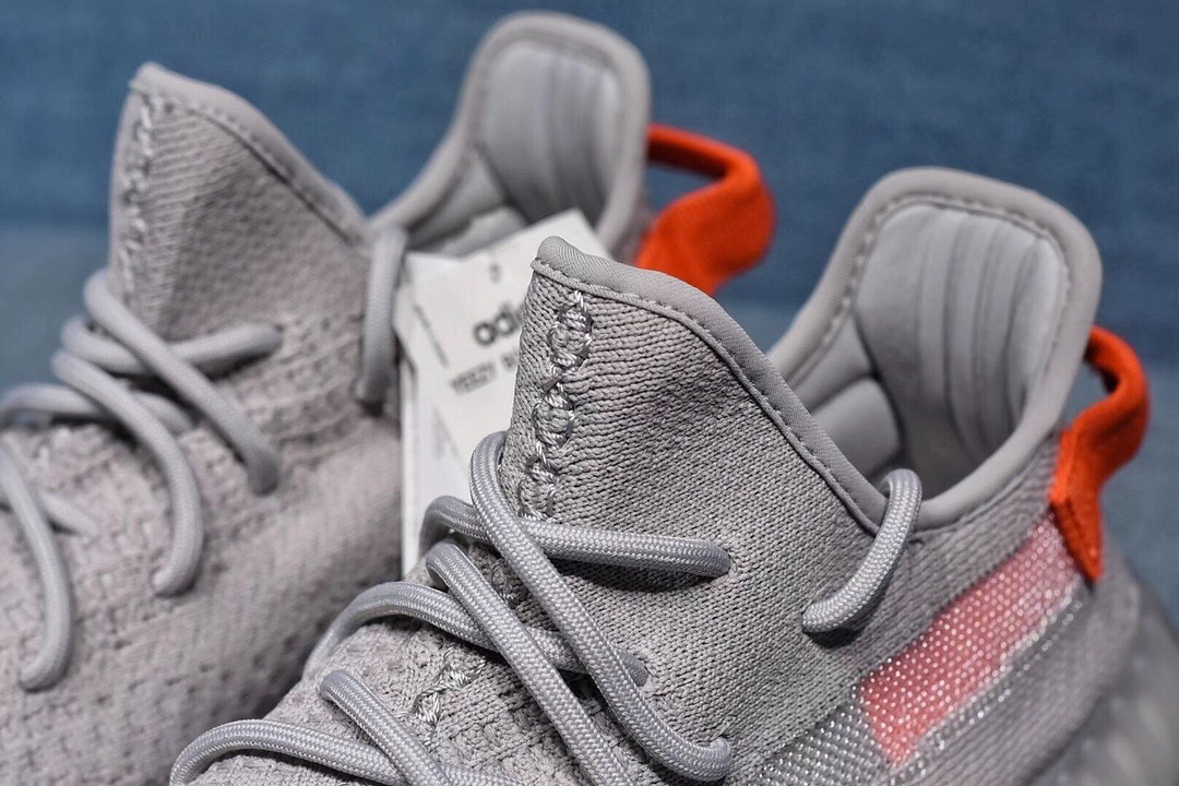 三个新色yeezy350v2taillight尾灯黑生胶大几率过验脚感无敌男女款