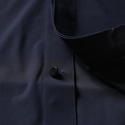 YvesFigarau伊夫·费嘉罗夏季商务休闲简约舒适透气抗皱短袖衬衫812484 商品图4