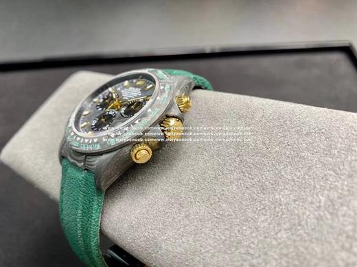 劳力士ROLEX宇宙计时迪通拿系列之碳纤维定制版，腕表不仅戴轻便，外表坚硬。且每一只腕表都拥有独一无二的碳纤花纹。 【表壳】腕表尺寸40X11.3吻合原装。Tw工厂实力铸造碳纤维劳力士的独特风采。市 商品图7