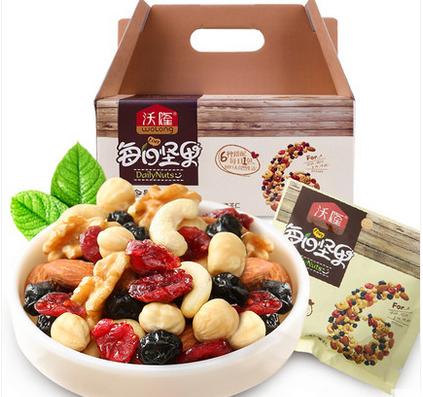 沃隆每日坚果大礼包混合果仁25gX30包（新旧包装随机发货） 商品图1