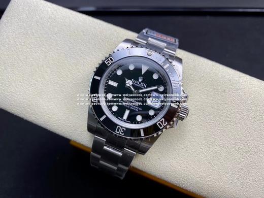 ZZ 厂 黑水鬼V2版本3135机芯更新①调整指针与条钉色差(Ⅵ1版指针颜色偏绿)修正时分针为立体指针。②修正蓝宝石玻璃边缘弧度,使玻璃边缘与陶瓷圈形成一定的间隙。③修正表壳内影激光刻字(v1刻字相对 商品图1