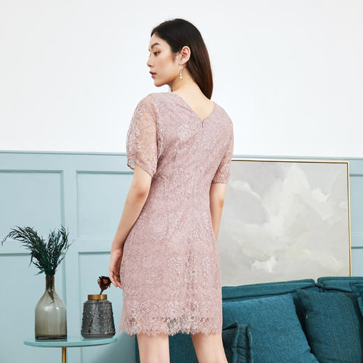 EITIE爱特爱女装春夏新品蕾丝钩花包臀短款蝙蝠袖连衣裙5507277 商品图4