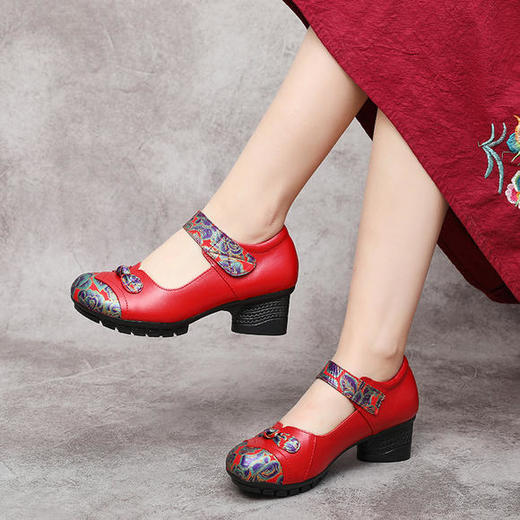 pmpx8859春季新款复古民族风粗中跟单鞋