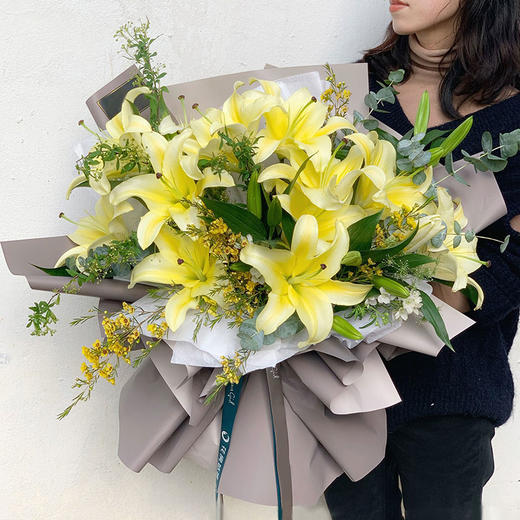 33朵百合花束混搭精美花束送女友妈妈老师领导母亲节浪漫520告白表白