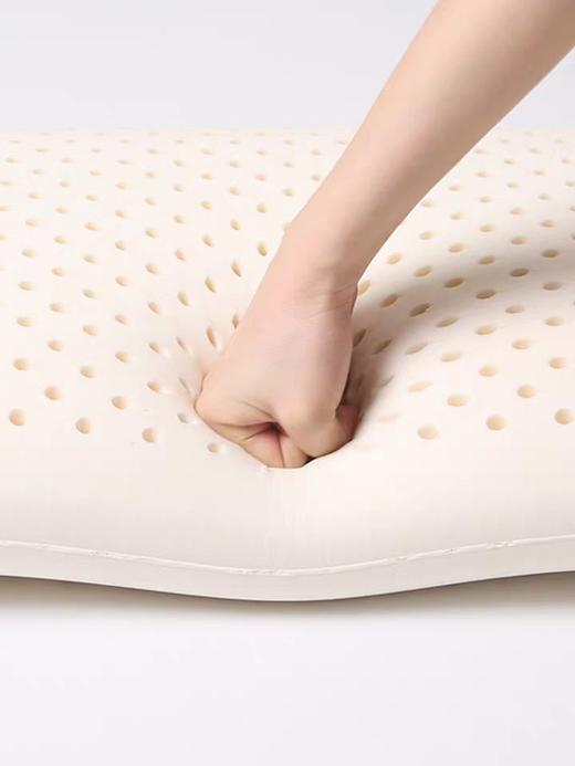  【全新升级】嘉莉娅面包乳胶枕 斯里兰卡原产地现采现加工 天ran乳胶含量92~95% 邓禄普工艺 人体工学柔软弹性型设计 尺寸误差1cm左右  商品图5