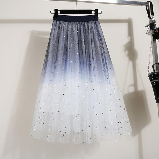 【小众连衣裙】女装亮片T恤渐变网纱半身裙子两件套 商品图4