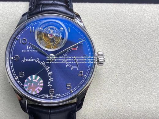 ZF 【优雅精湛 工艺之巅】——IWC万 国表葡萄牙系列逆跳陀飞轮腕表，优雅的贵族气息结合无与伦比的视觉享受，神秘雅致，精湛非凡。【表壳】腕表尺寸44mmX15.5mm。精致工艺打磨的表壳尊贵大方，Z 商品图4