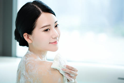 艾益生精油皂（礼盒装）6块精油皂+1个原木皂盒+2个泡沫网 商品图3