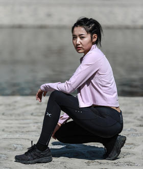 BODYWIT女四面弹防雨亲肤透气跑步风衣