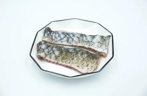 草鱼皮 （带鳞称重） 商品图0