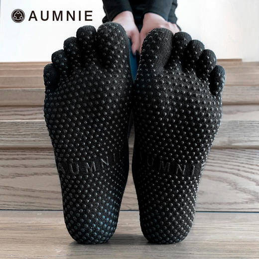 AUMNIE丨澳弥尼【长筒防滑专业瑜伽五指袜】（售后说明，只支持收货7天内退换货） 商品图1