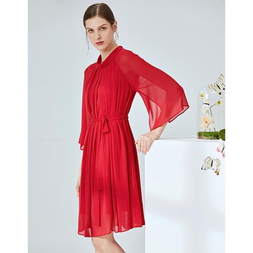 EITIE爱特爱夏季新款时尚简约网纱拼接收腰圆领连衣裙女薄款5907673 商品图2