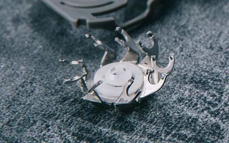 焕醒电动剃须刀,比银行卡小,却有手动剃须的效果 - 能量新生活