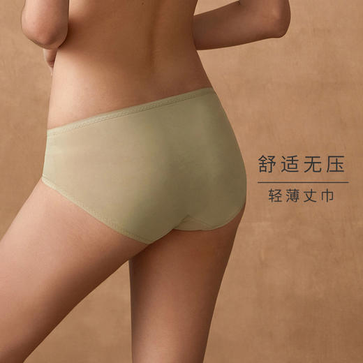 HSIA遐 牛奶丝内裤女纯棉裆夏季超薄丝滑舒适透气女士中腰平角裤 商品图2
