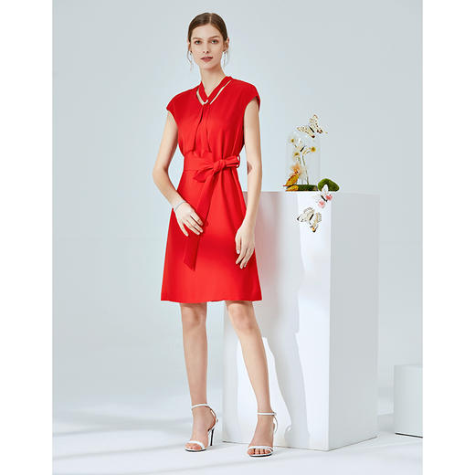 EITIE爱特爱夏季新款通勤V领收腰红色A字连衣裙女B2007442 商品图1