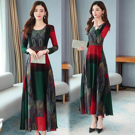 NRJ-8938收腰显瘦中长款气质女神范印花连衣裙 商品图0