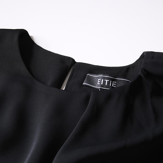 EITIE爱特爱夏季时尚百搭不规则雪纺圆领小上衣女6213901 商品图7