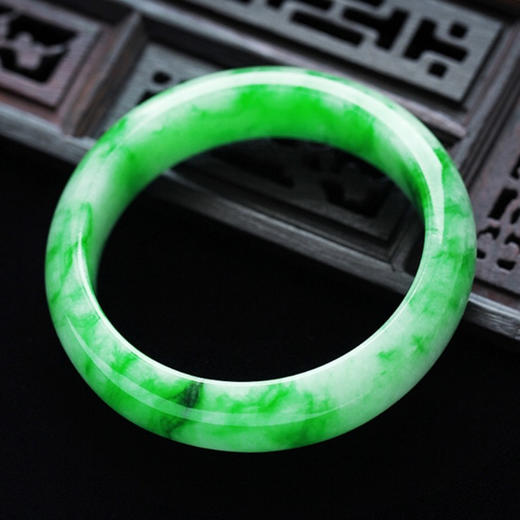 派瑞翡翠 翡翠手镯 糯种 阳绿 飘花 商品图3