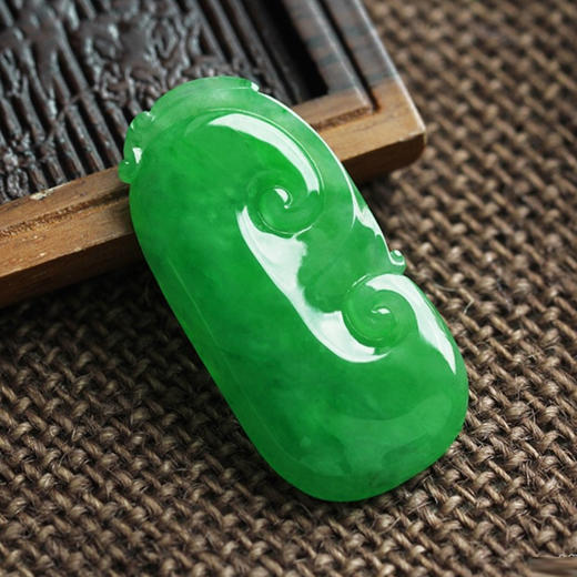 派瑞翡翠 翡翠挂件 如意 冰糯种 满绿 商品图0