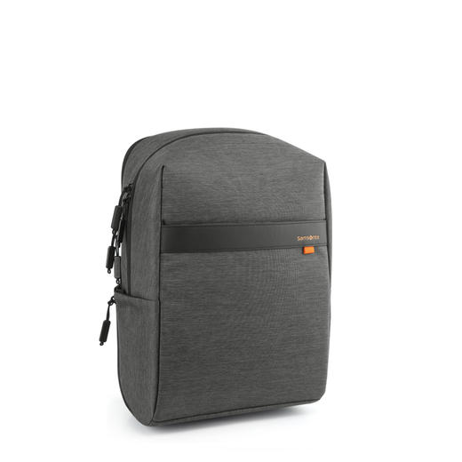 新秀丽休闲电脑双肩包 随性百搭 TS1 商品图2