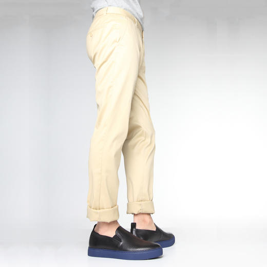 Marco Azzali 卡其色休闲裤 P5015000 商品图1