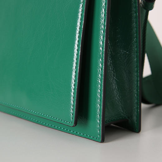 VIMAGE纬漫纪夏季新款方形小包休闲斜跨布带方包通勤百搭红色V1320901 商品图8