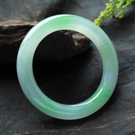 派瑞翡翠 翡翠手镯 冰糯种 春带彩 商品图2