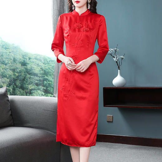 MWYG-9GC19060新款中国风刺绣红色连衣裙 商品图1