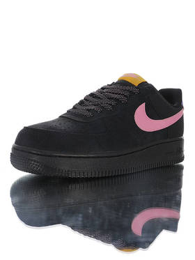 耐克Nike Air Force 1 Low  台丝光翻毛皮拼接尼龙布材质鞋面 内置全掌AirSole气垫 空军一号运动板鞋 麂皮黑粉紫