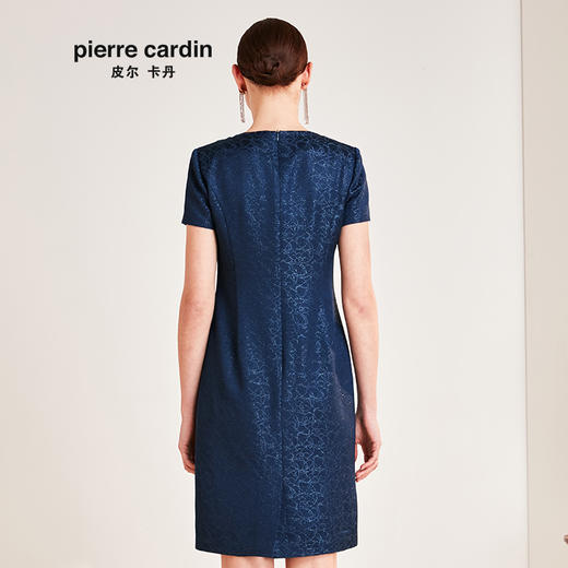 皮尔卡丹女季新款蓝色短袖V领连衣裙纯色包臀裙P0217DS27N0
 商品图2