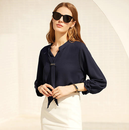 IWY/藏青色衬衫白色半裙套装B266 商品图3