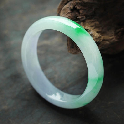 派瑞翡翠  翡翠手镯 冰糯种 春带彩 商品图1