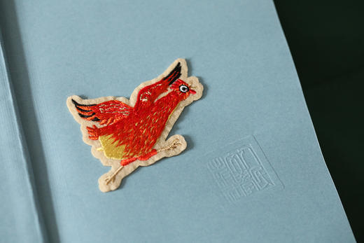 严歌苓亲笔签名纸卡+《穗子的动物园》主题刺绣贴 商品图9