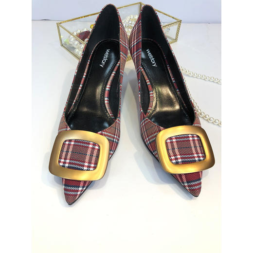 【商场专柜大牌】复古金属扣英伦格纹尖头浅口高跟鞋女单鞋W29CE51001 商品图2