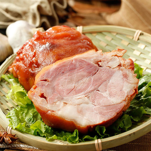 脱骨红烧肘子酱香慢炖的诱惑肥而不腻皮筋软糯酥烂